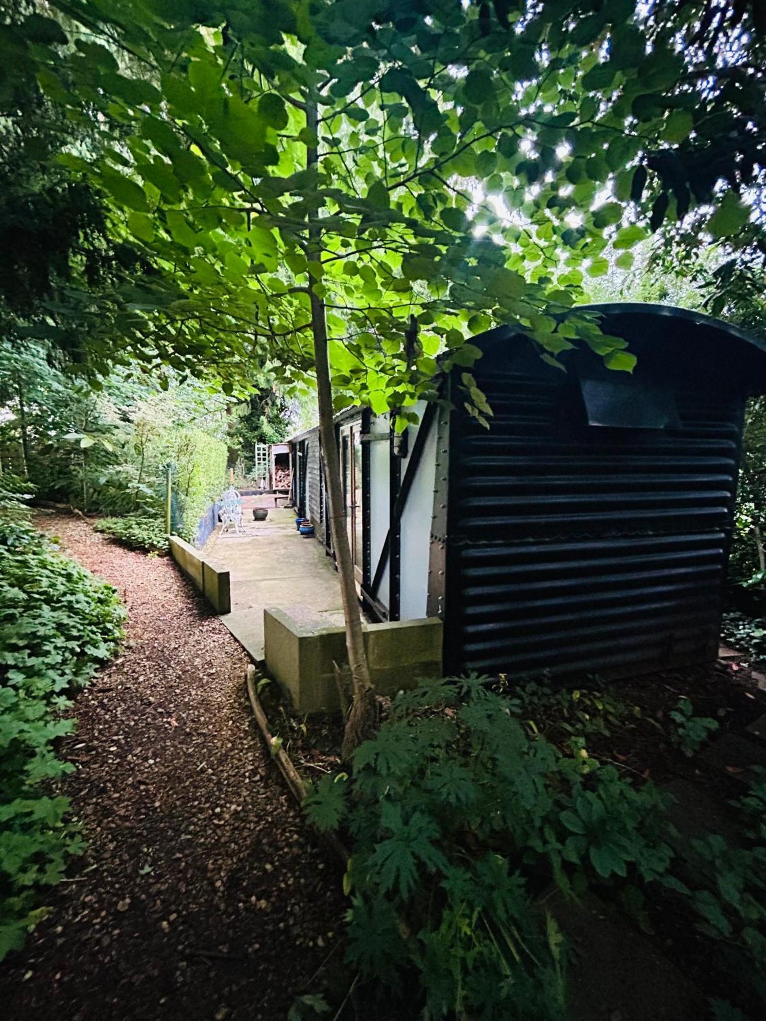 The Railway Carriage - Blue Villa Glasbury Exteriör bild