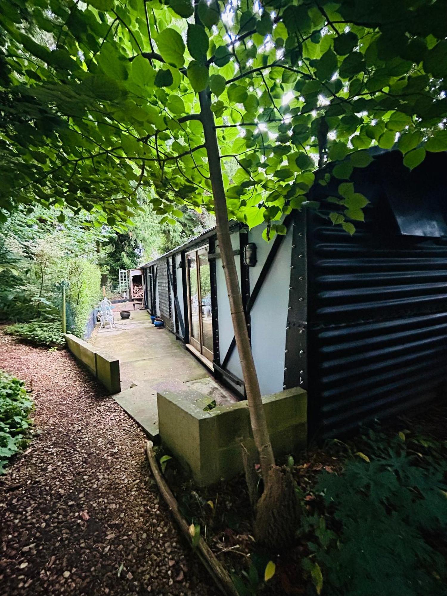 The Railway Carriage - Blue Villa Glasbury Exteriör bild